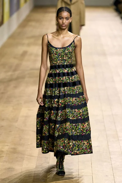 Look 62